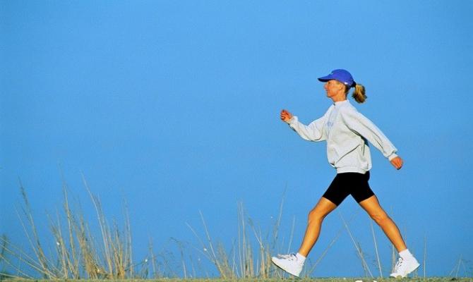 Сколько нужно ходить пешком в день для укрепления здоровья, тренировки сердца, позвоночника, чтобы похудеть: польза, советы, виды ходьбы, расход калорий, комплекс мер